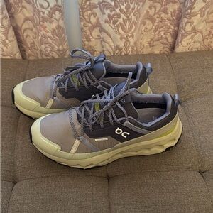 On Cloud Horizon waterproof womens sz 8 1/2